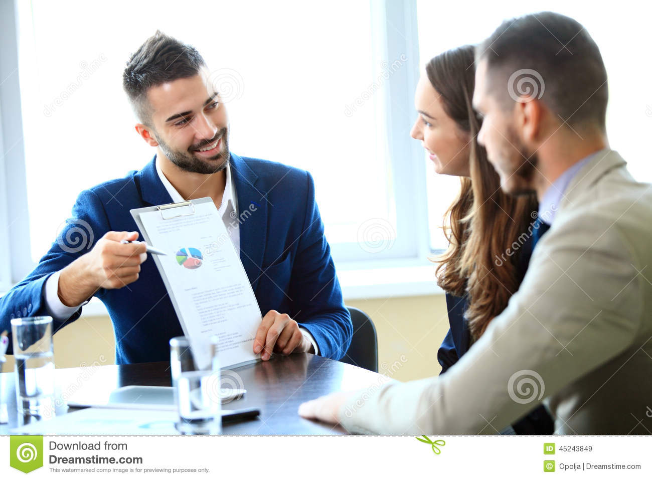 【活动】每日签到领穿越火线手游QBZ95-战龙武器‘华体会体育hth官方网站’(图3) 华体会体育hth官方网站