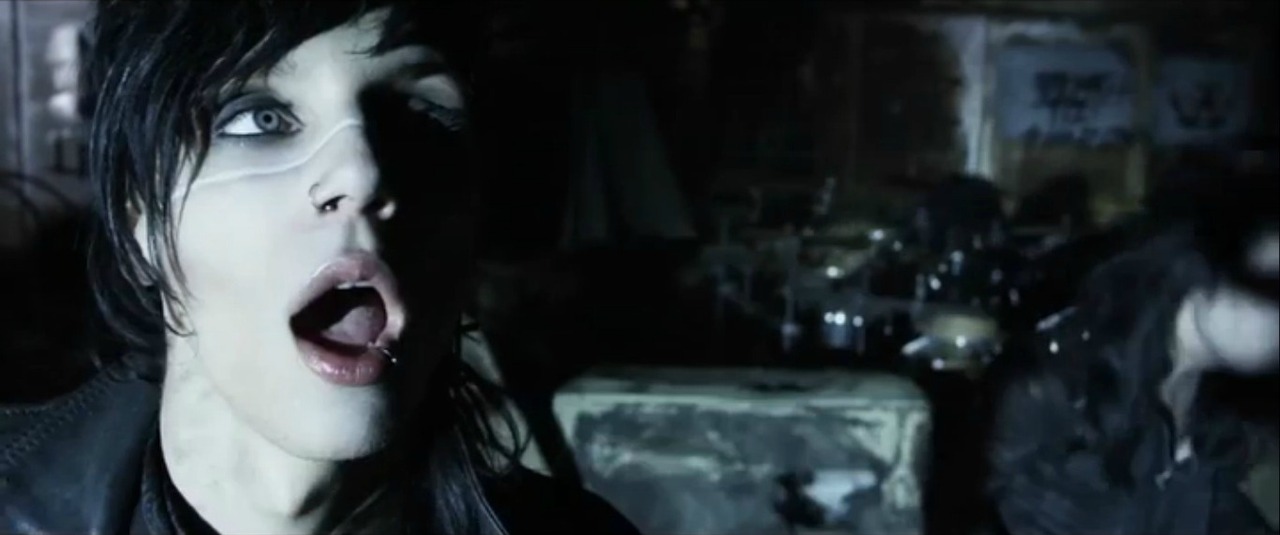 华体会体育hth官方网站-金沙小学特邀红十字志愿者到校开展急救小常识公益课堂(图1) 华体会体育hth官方网站