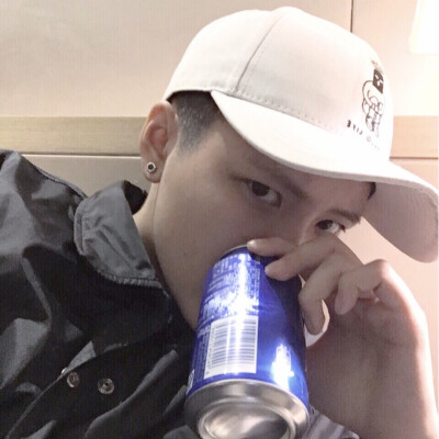 央行首次发布双十一“剁手”数据:全国人均花费1000元 支付产业竞争短兵相接-华体会体育hth官方网站