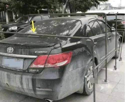 15万车位被占 留10086挪车电话 业主打做法很解气-hth官网入口(图3)
15万车位被占 留10086挪车电话 业主打做法很解气-hth官网入口(图3)