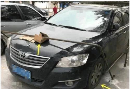 15万车位被占 留10086挪车电话 业主打做法很解气-hth官网入口(图4)
15万车位被占 留10086挪车电话 业主打做法很解气-hth官网入口(图4)