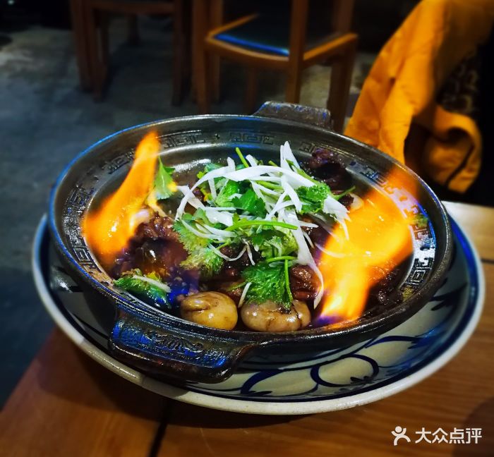 华体会体育hth官方网站_
古代官制中的“秩比二千石”是什么意思?“石”字怎么读?(图2) hth官网入口