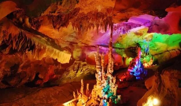 华体会体育hth官方网站-“不计报酬,不论生死”——致敬成都倍特幼儿园家长(图3) 华体会体育hth官方网站