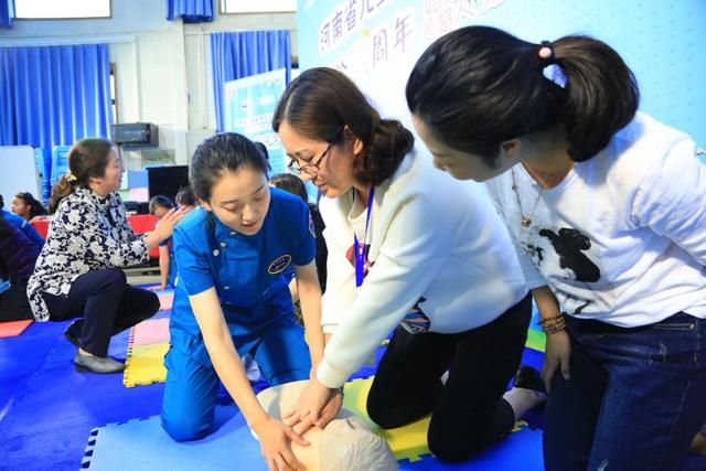 河南省儿童医院志愿服务项目获表彰“华体会体育hth官方网站”(图8)