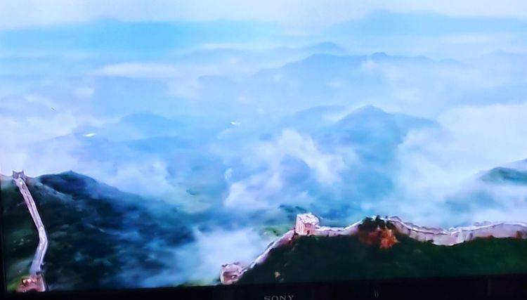 华体会体育hth官方网站：
长城是云里腾飞的一条龙(图8)