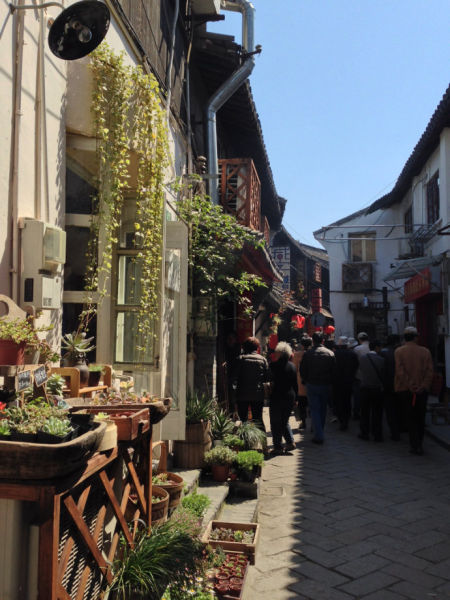 华体会体育hth官方网站|千万别说“快递”是“express”!再这样讲,快递小哥都要哭了!(图1) hth官网入口